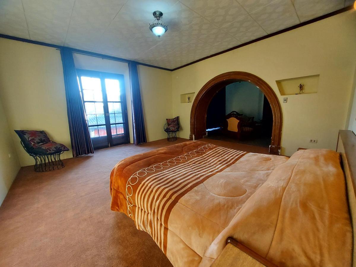 Naupa House Hostel Кочабамба Экстерьер фото
